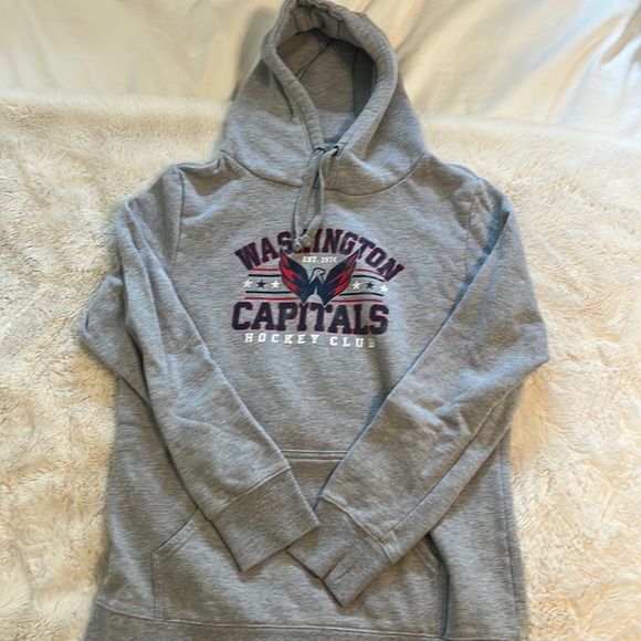 Washington Capitals hoodie - Picture 1 of 2